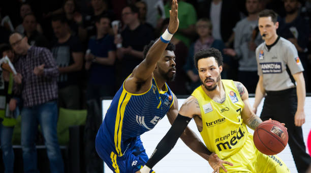 场上的又一 场上的又一