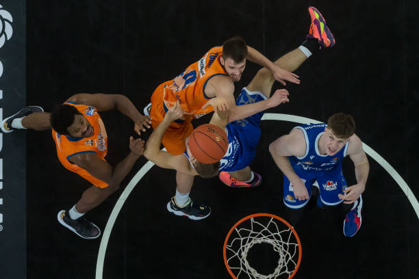 虽然离开英 虽然离开英