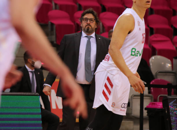 在此基础上 在此基础上